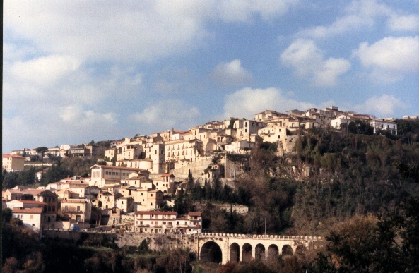 Panorama di Buonalbergo (BN) con il ponte